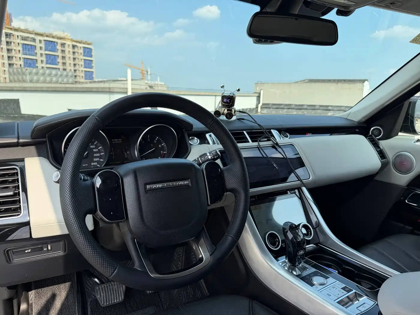 Land Rover Range Rover Sport 2015 3.0 SC V6 HSE фото 4