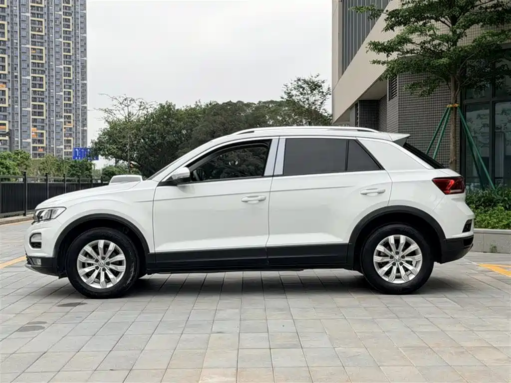Volkswagen T-ROC 2019 230TSI DSG 2WD Fashion Type China VI фото 22