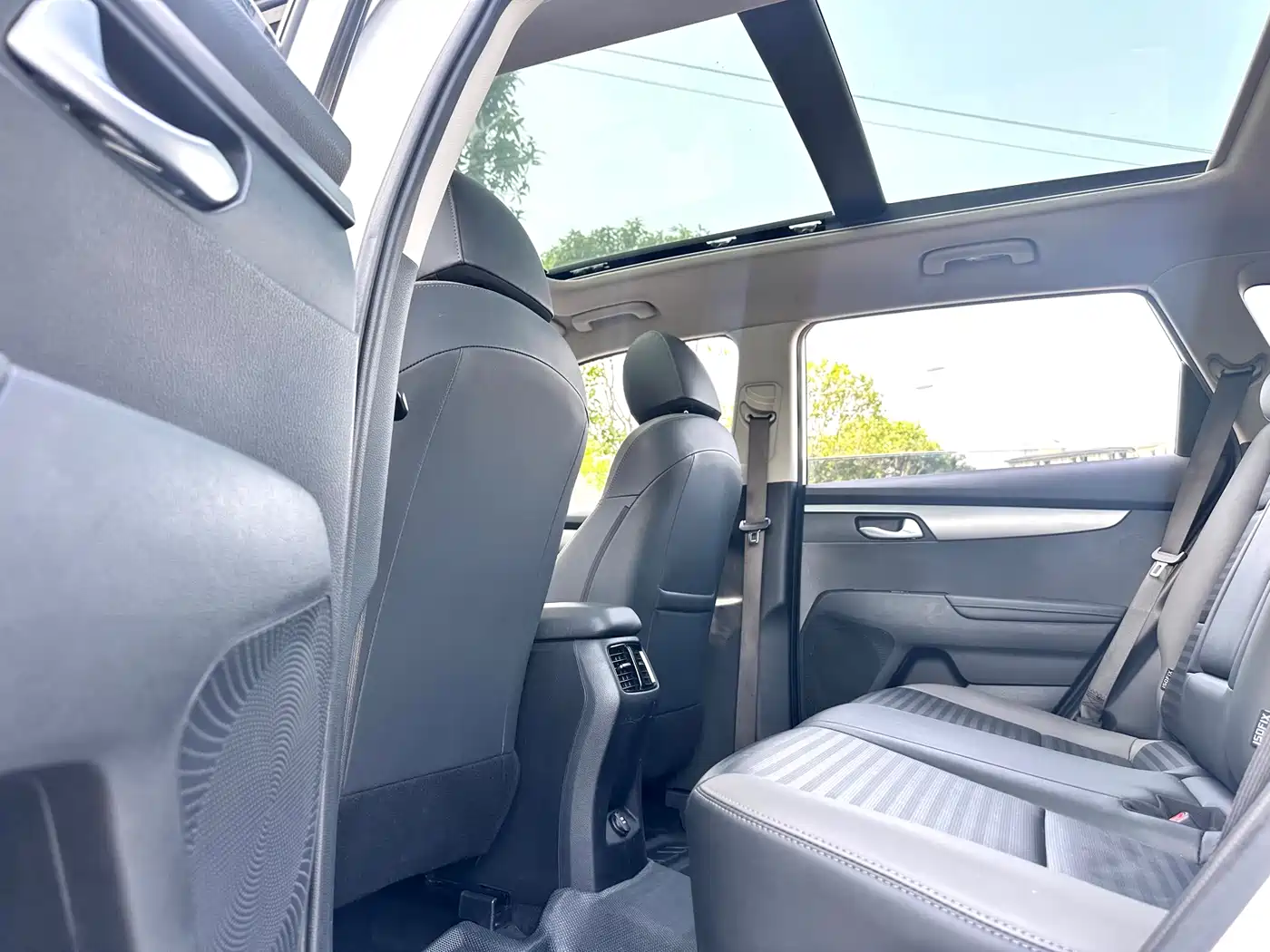 Kia Sportage 2019 2.0L Automatic Smart Luxury Edition фото 34