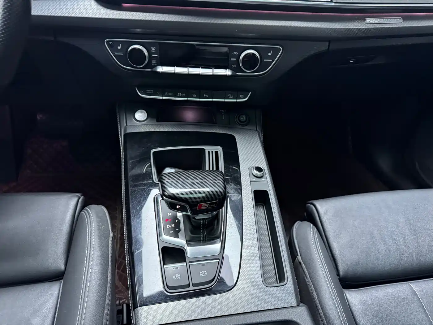 Audi Q5L 2022 40T Luxury Dynamic фото 4