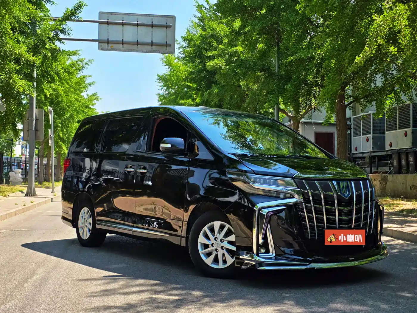 Toyota Alphard 2012 3.5L Premium Edition фото 2