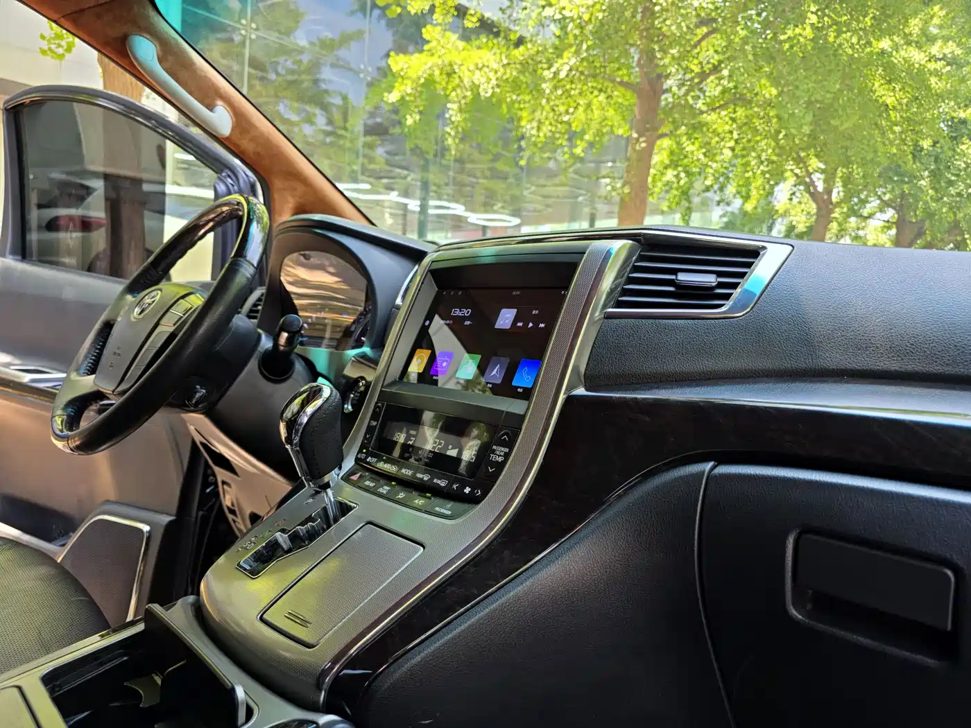 Toyota Alphard 2012 3.5L Premium Edition фото 9