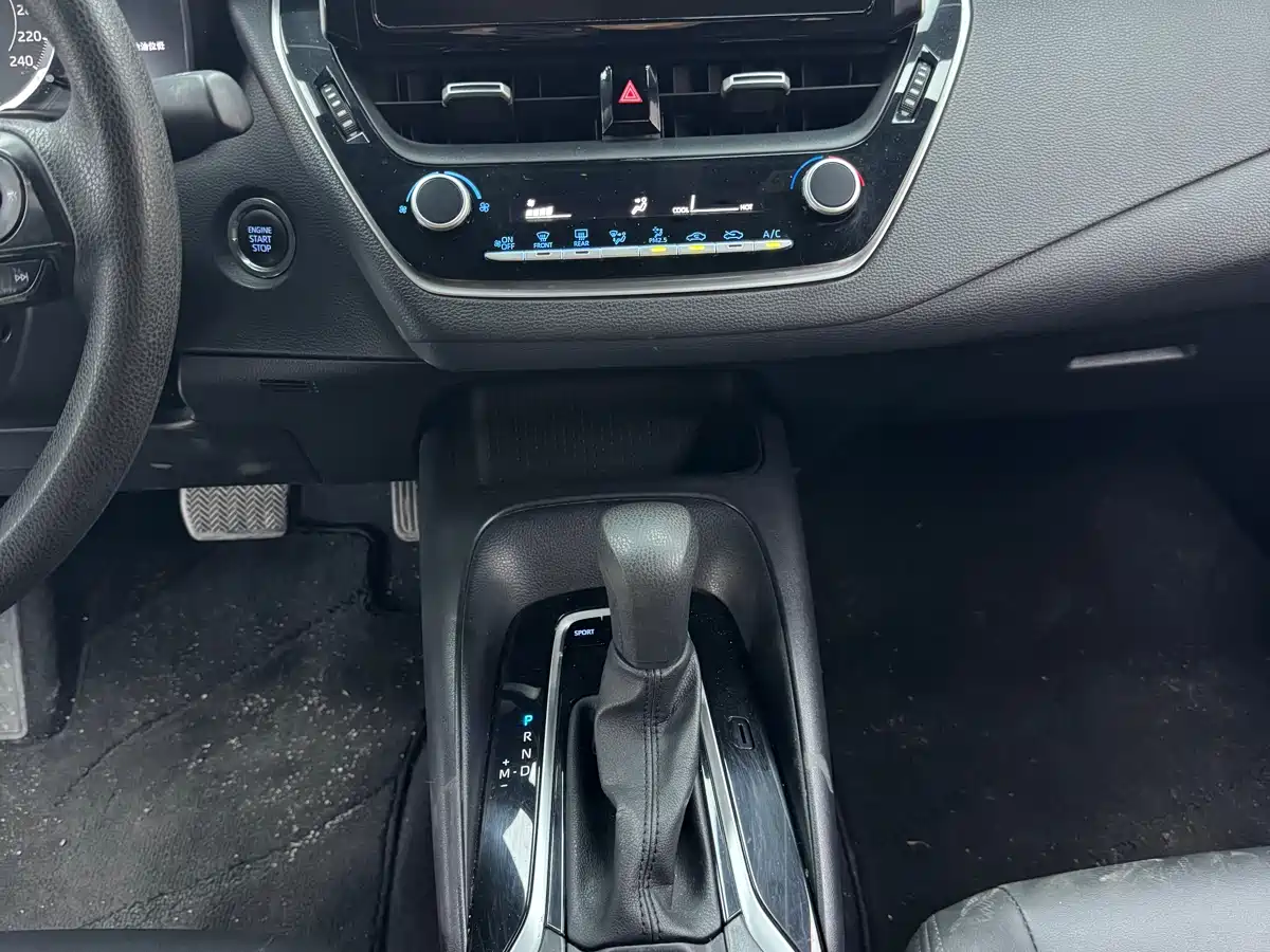 Toyota Levin 2022 185T CVT Luxury Edition фото 9
