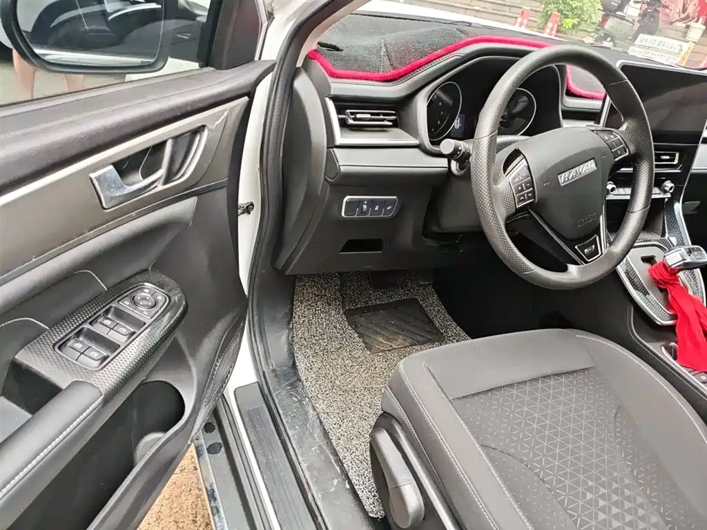 Haval M6 2021 PLUS 1.5T DCT Elite Smart Connect фото 14
