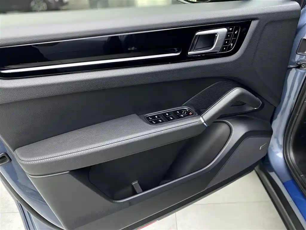 Porsche Cayenne 2018 Cayenne 3.0T фото 19