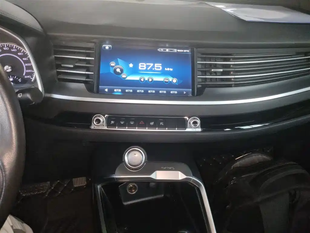 Haval H6 2017 Red Label 2.0T Auto 2WD Smart фото 9