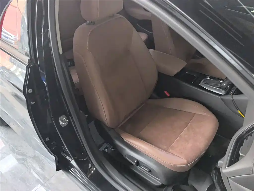 Buick Regal 2019 Facelift 20T Luxury Model China VI фото 25