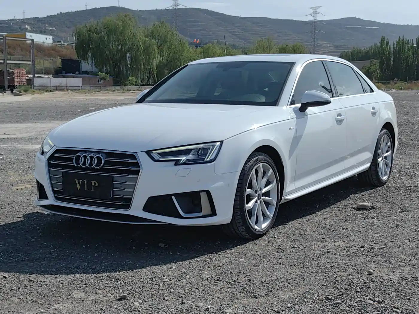 Audi A4L 2019 40 TFSI Fashion (China V)