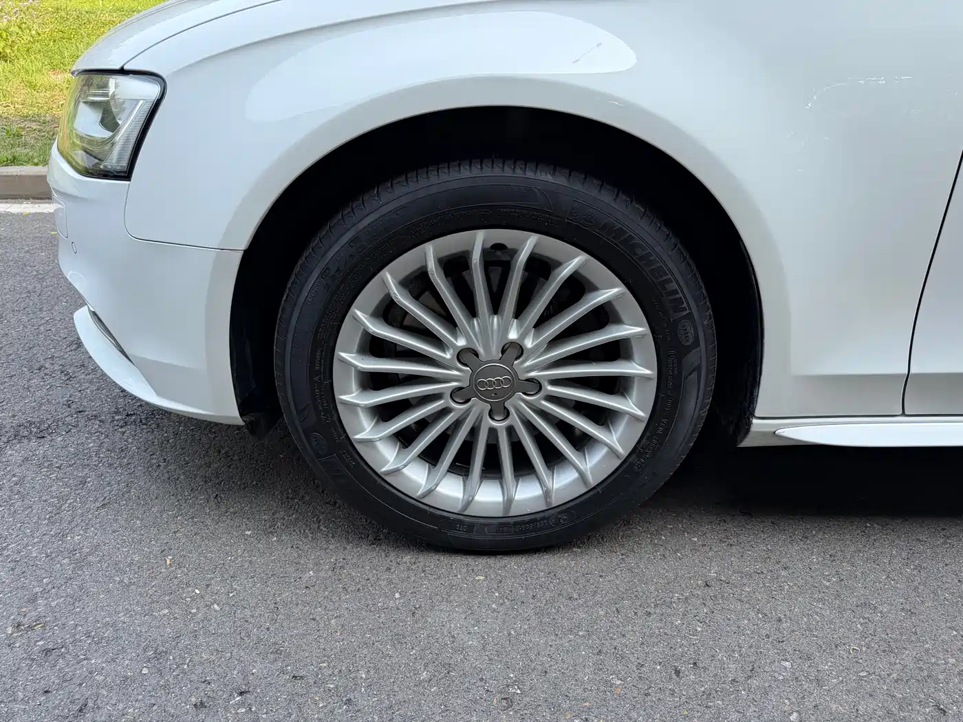 Audi A4L 2015 35 TFSI Auto Comfort фото 16
