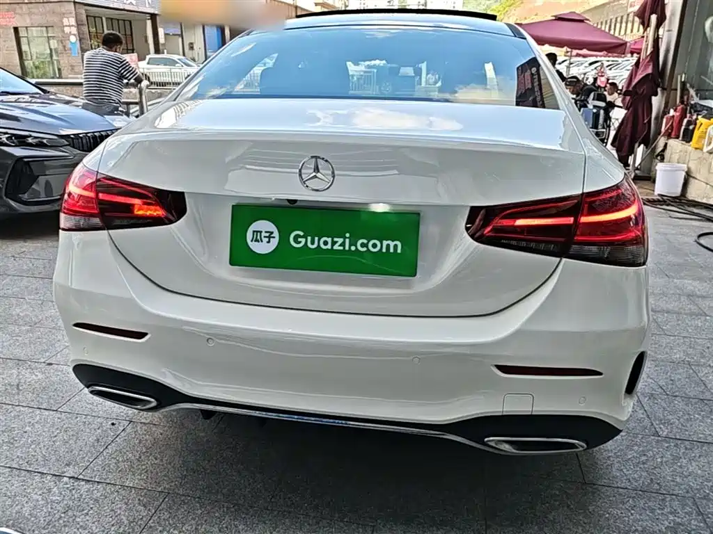 Mercedes-Benz A-Class 2019 A 180 L Sport Sedan фото 6
