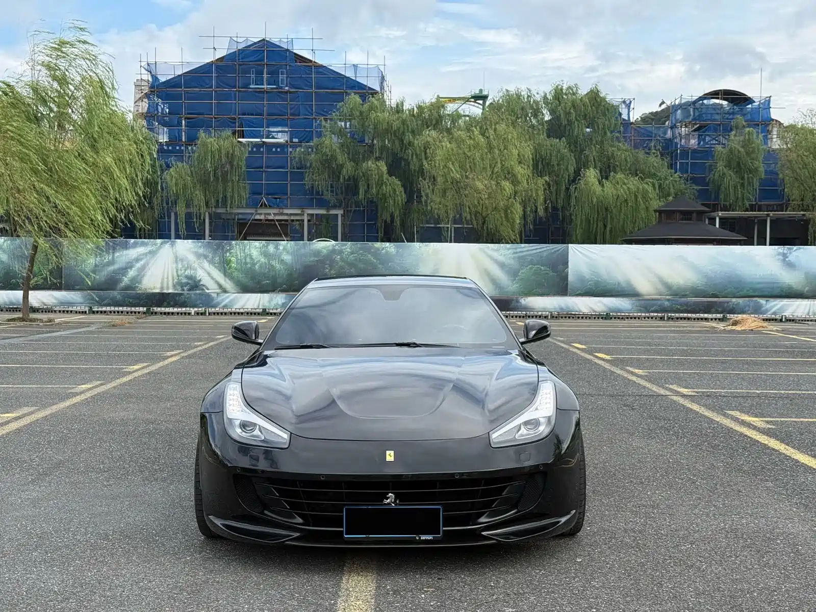 Фото 2 - Ferrari GTC4Lusso