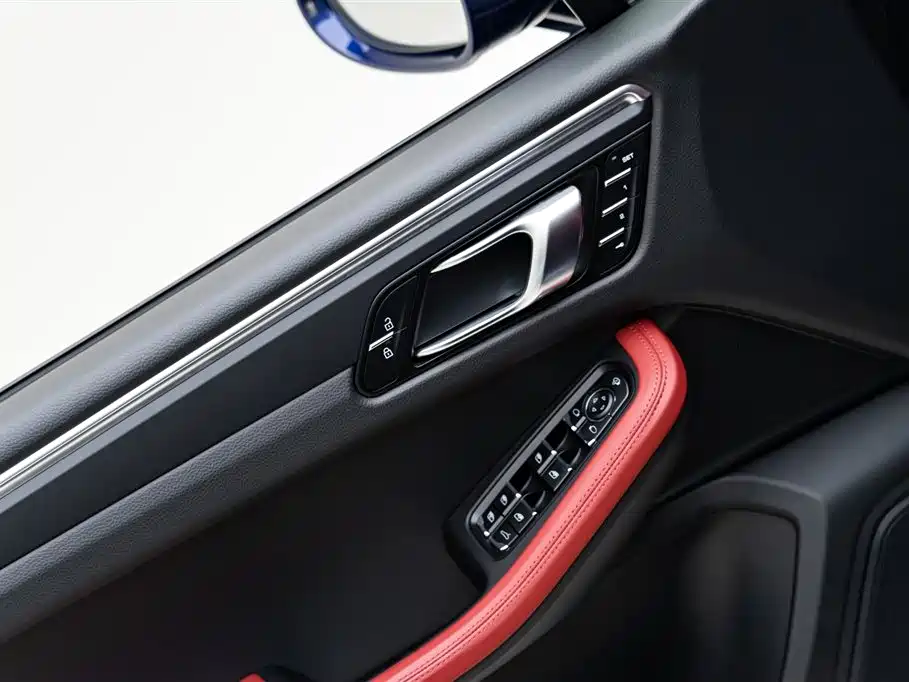 Porsche Macan 2023 Macan 2.0T фото 14
