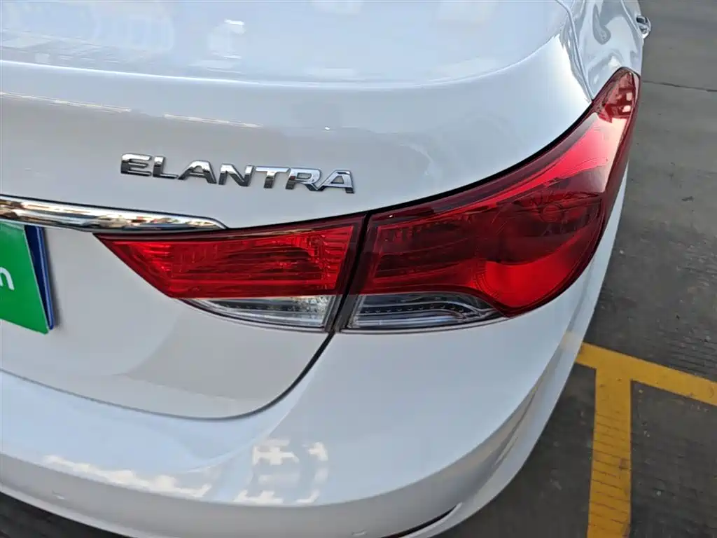 Hyundai Langdong 2015 1.6L Auto Exclusive фото 8