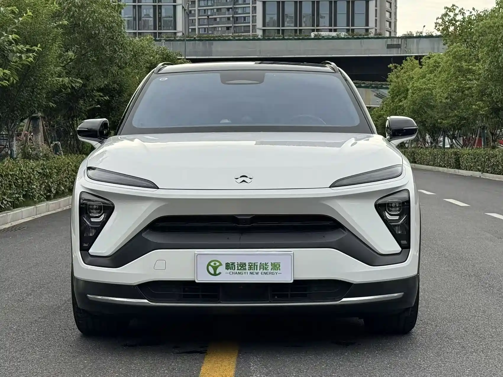 Фото 2 - NIO ES6