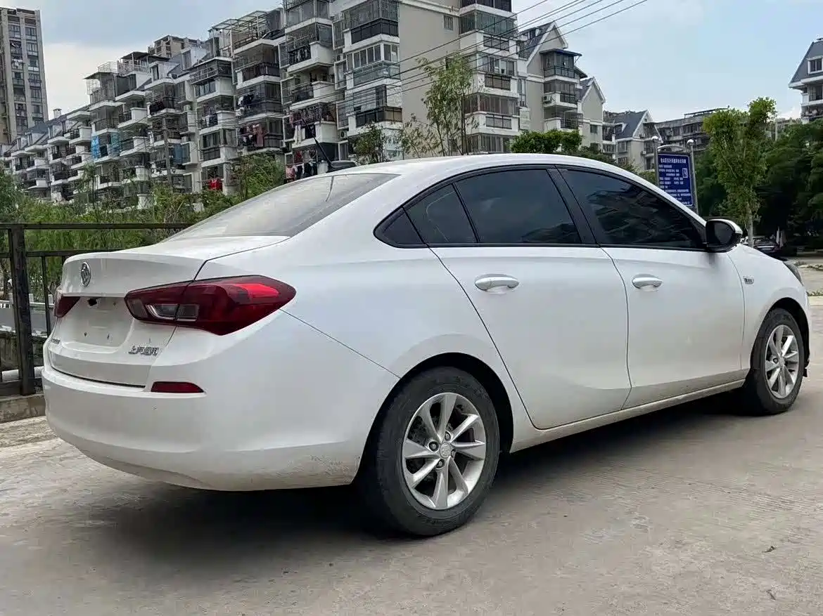 Buick Excelle 2018 15N CVT Elite фото 3