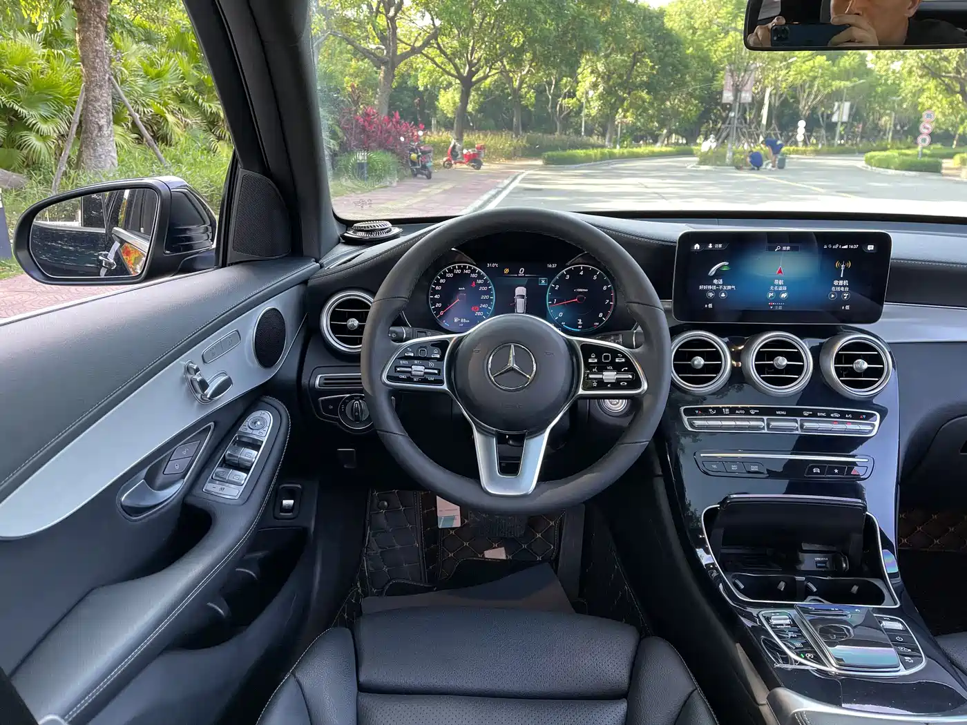 Mercedes-Benz GLC 2022 Facelift III GLC 260 L 4MATIC Dynamic фото 7