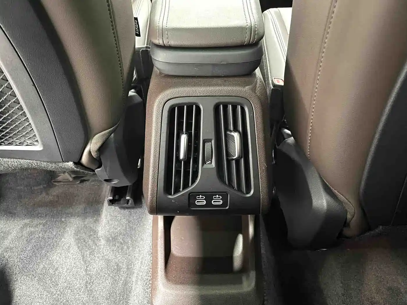 BMW X1 2023 sDrive20Li X Design Package фото 13