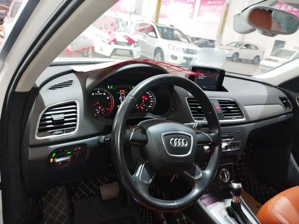 Audi Q3 2013 35 TFSI Progressive фото 6