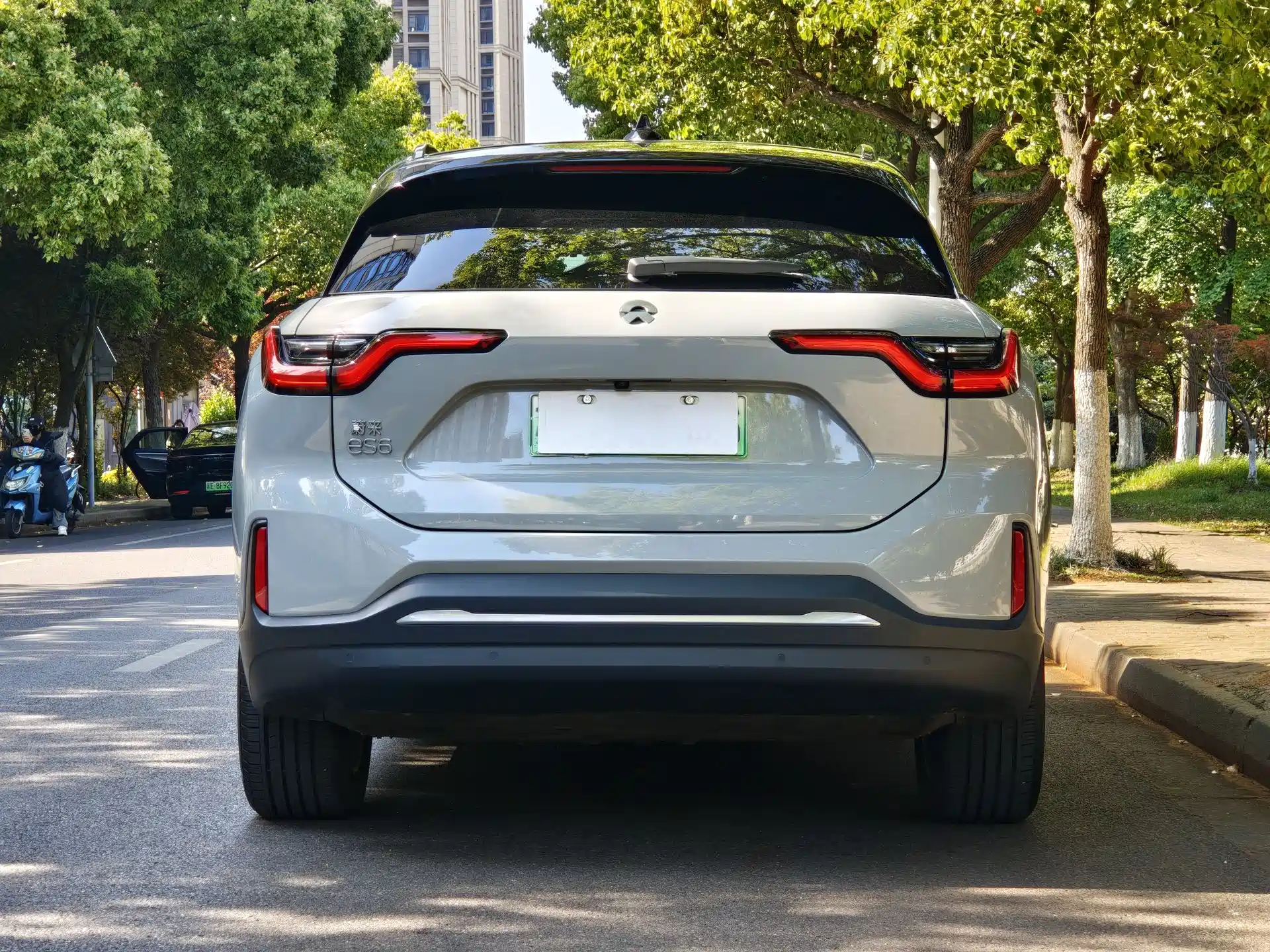 Фото 14 - NIO ES6