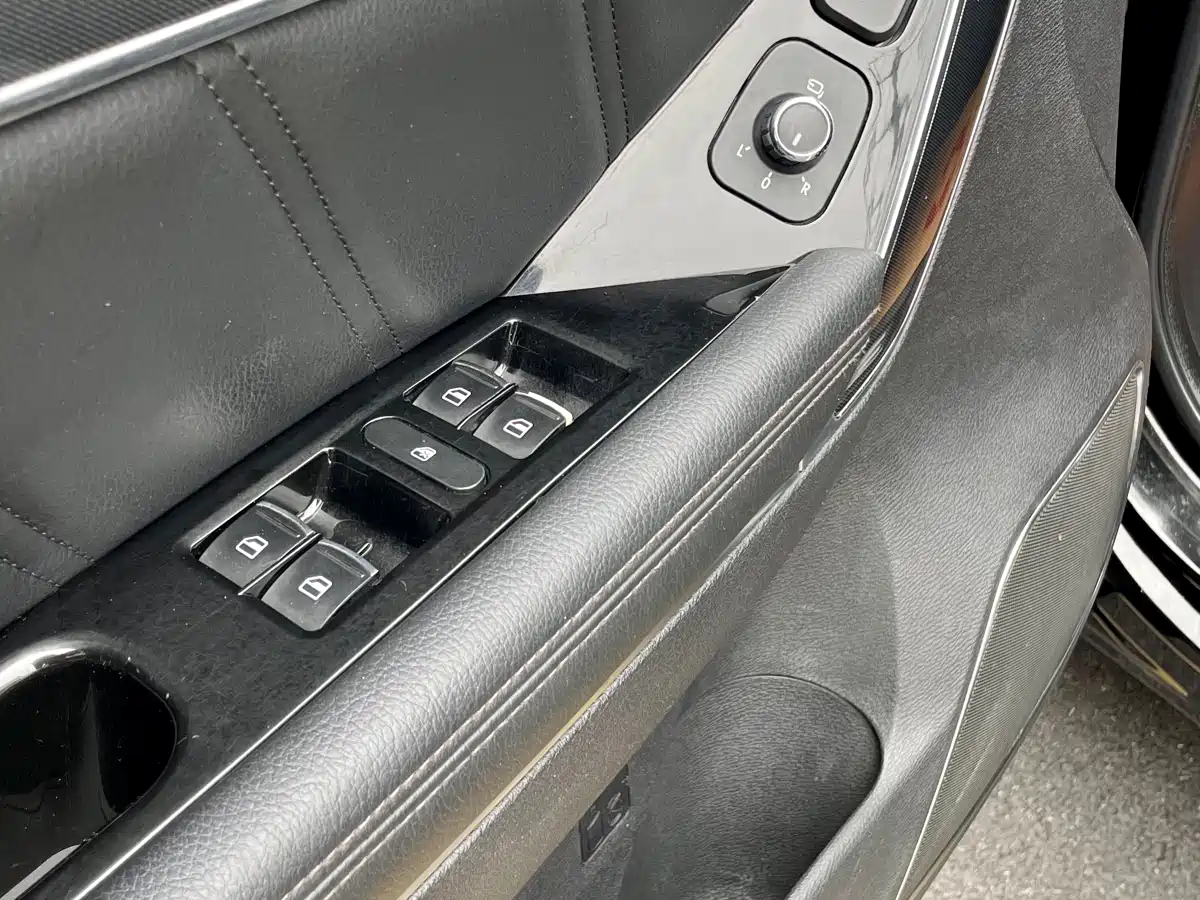 Haval H6 Coupe 2015 Model Blue Label 2.0T Automatic 2WD Elite фото 10