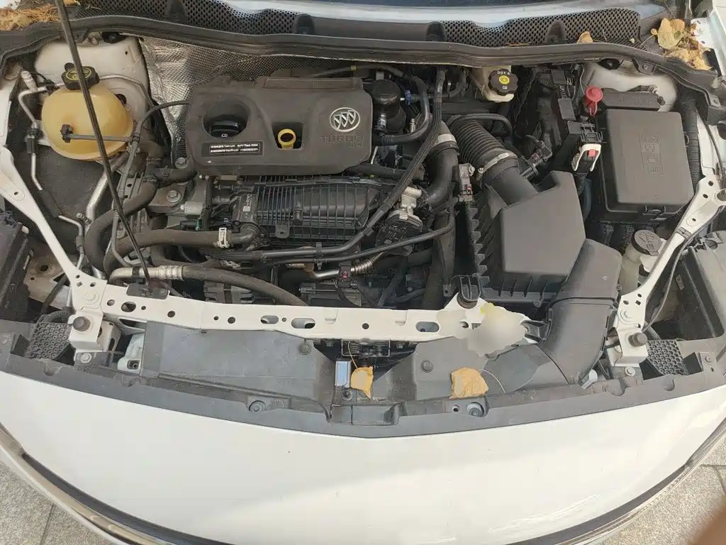 Photo 21 - Buick Verano