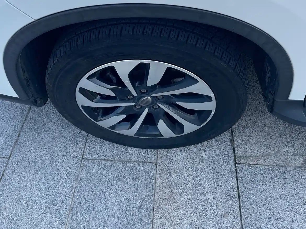 GAC Trumpchi Trumpchi GS4 2019 270T Automatic 2WD Elite Edition фото 7