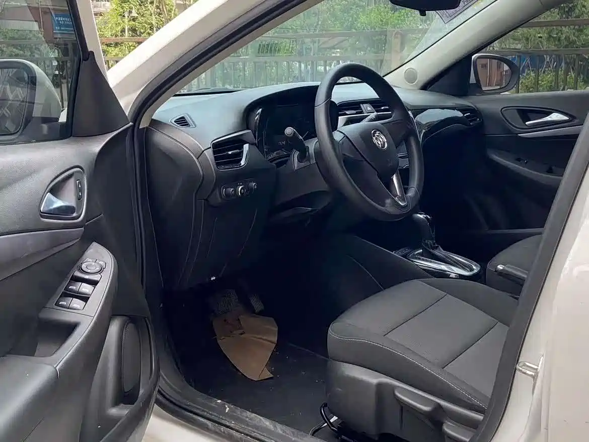 Buick Excelle 2018 15N CVT Elite фото 7