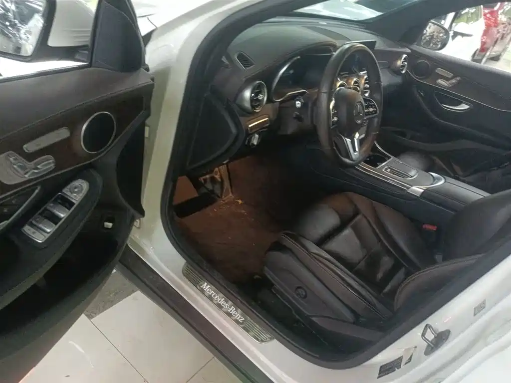 Mercedes-Benz GLC 2022 Facelift GLC 260 L 4MATIC Luxury Model фото 12