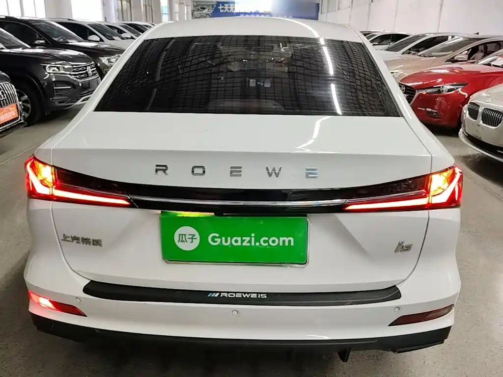 Roewe i5 2025 2023 1.5L Manual Comfort Edition