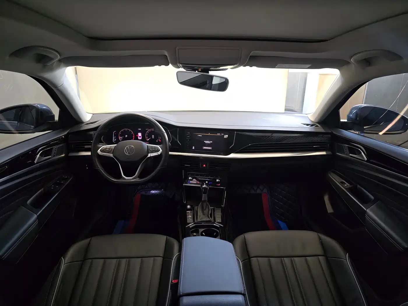 Volkswagen Passat 2022 330TSI Starlight Elite Edition фото 10