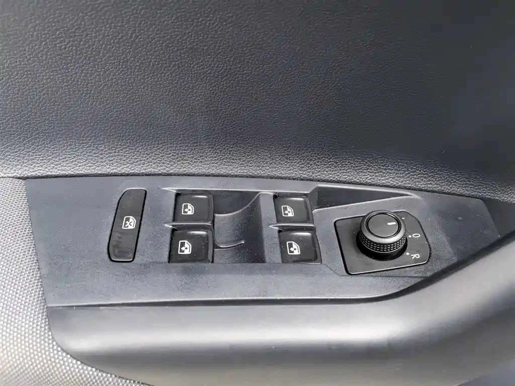 Volkswagen Lavida 2025 New Edge 1.5L Outstanding New Ease фото 9