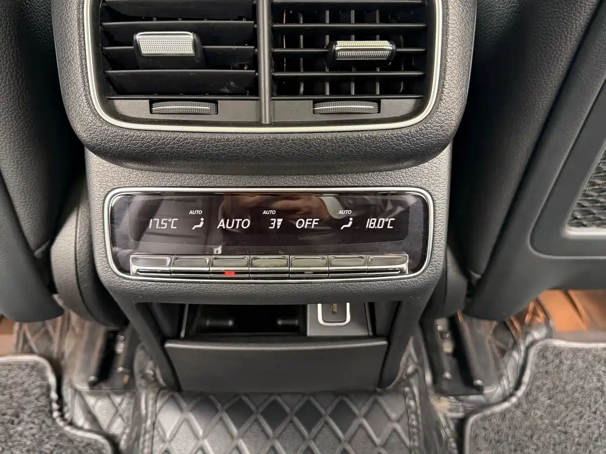 Mercedes-Benz GLE 2020 Facelift GLE 450 4MATIC Luxury фото 19