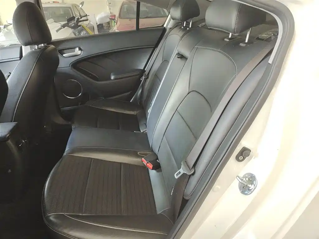 Kia K3 2017 1.6L Automatic 15th Anniversary Special GLS фото 17