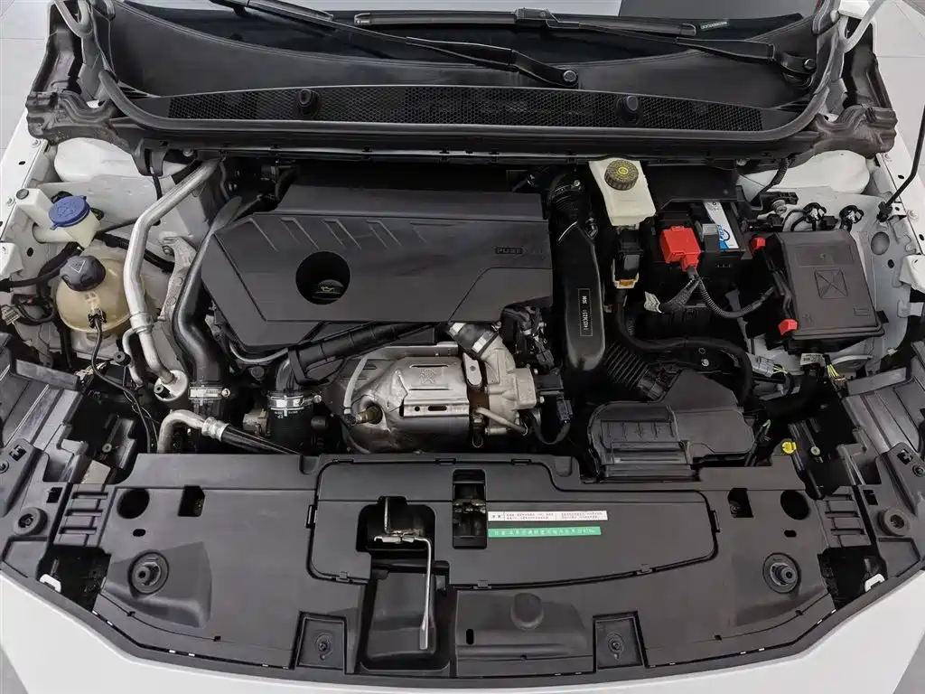 Peugeot 408 2022 1.6T Dream Chaser Edition фото 6