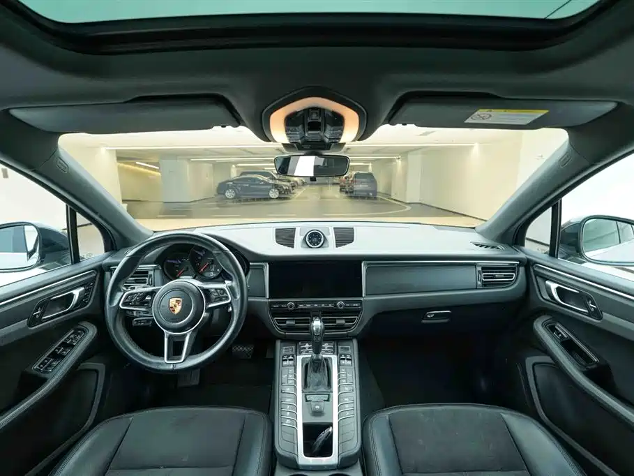 Porsche Macan 2020 Macan 2.0T фото 18
