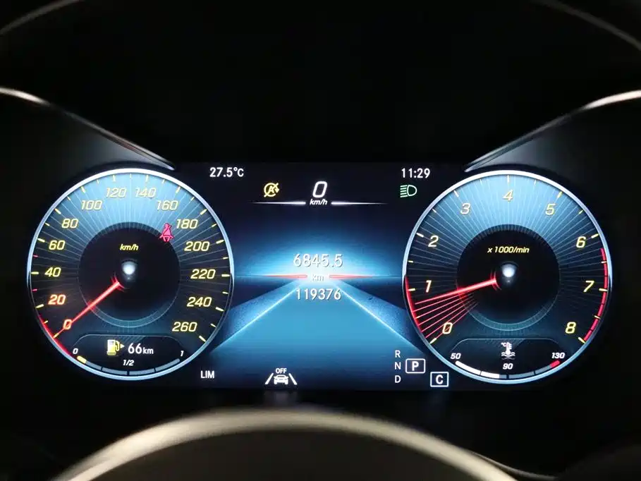 Mercedes-Benz GLC 2021 GLC 300 L 4MATIC Sporty фото 7