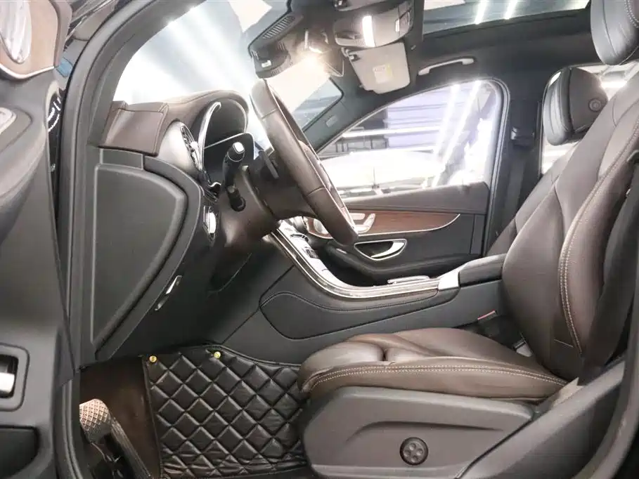 Mercedes-Benz GLC 2021 GLC 300 L 4MATIC Sporty фото 15