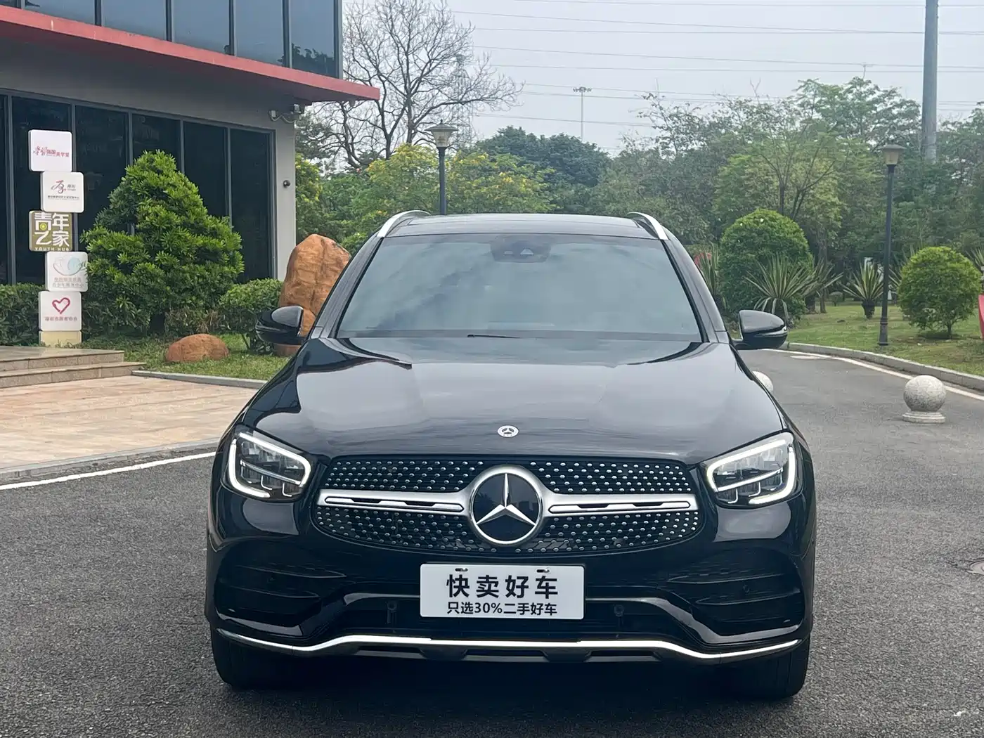 Mercedes-Benz GLC 2022 Facelift GLC 300 L 4MATIC Dynamic Collector's Edition фото 3