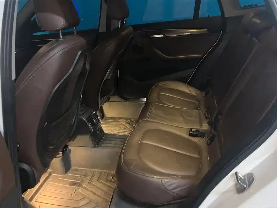 BMW X1 2016 sDrive18Li Luxury Model фото 11
