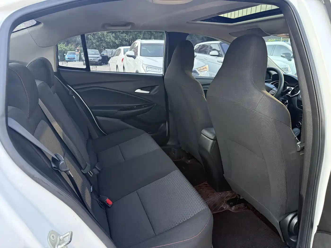Chevrolet Cavalier 2020 Redline 325T Automatic Delight (China VI) фото 8