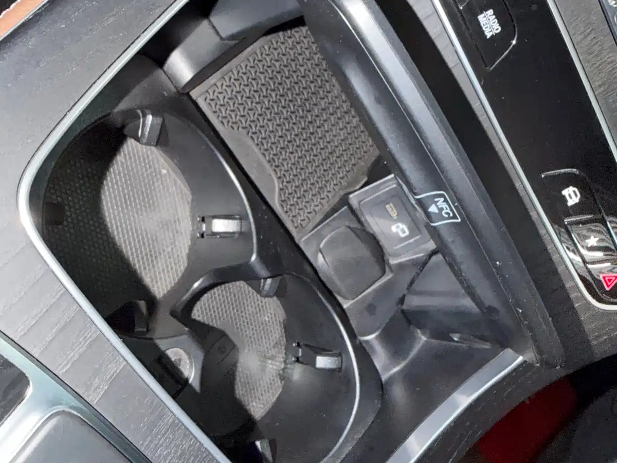 Mercedes-Benz E-Class 2023 E 300 L Sport Fashion фото 23