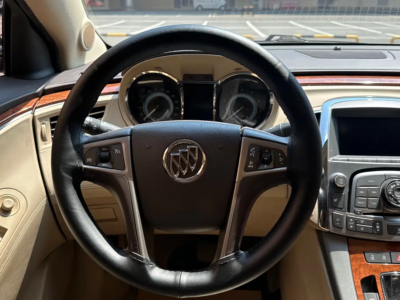 Buick LaCrosse 2011 2.4L SIDI Luxury Edition фото 12