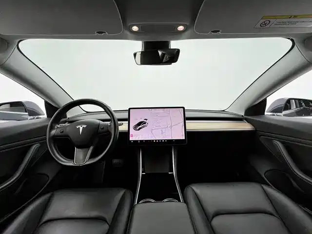 TESLA MODEL 3 (IMPORTED)