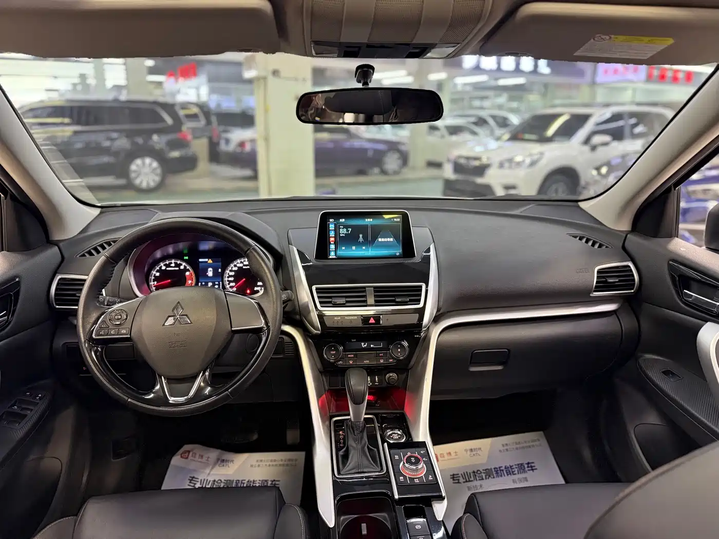 Mitsubishi Eclipse Cross 2021 1.5T CVT 4WD Passion Edition фото 5