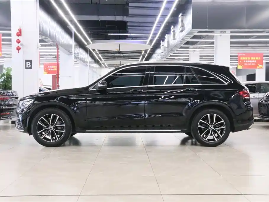 Mercedes-Benz GLC 2021 GLC 300 L 4MATIC Sporty фото 3