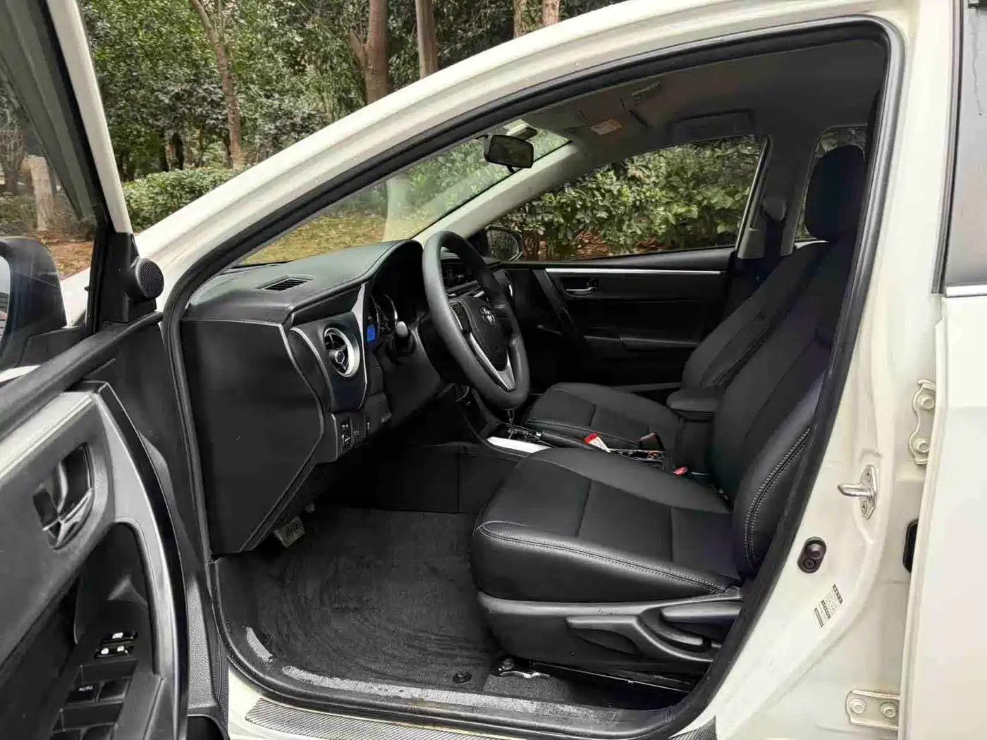 Toyota Corolla 2019 1.2T S-CVT GL-i Elite Edition фото 6