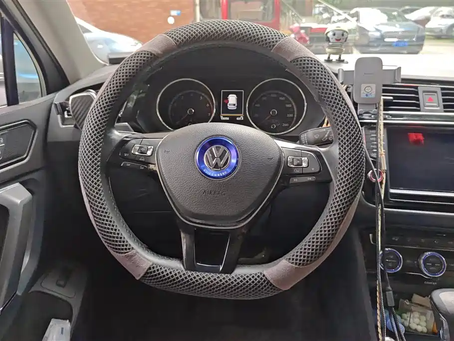 Volkswagen Tiguan L 2017 380TSI Automatic 4WD Flagship Edition фото 15