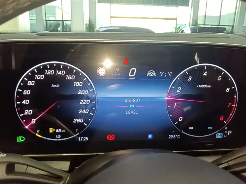 Mercedes-Benz GLC 2023 GLC 300 L 4MATIC Luxury 7-Seater фото 12