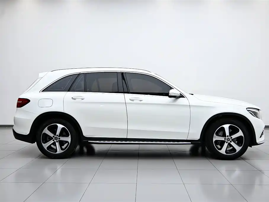 Mercedes-Benz GLC 2019 Facelift GLC 260 L 4MATIC Luxury фото 6