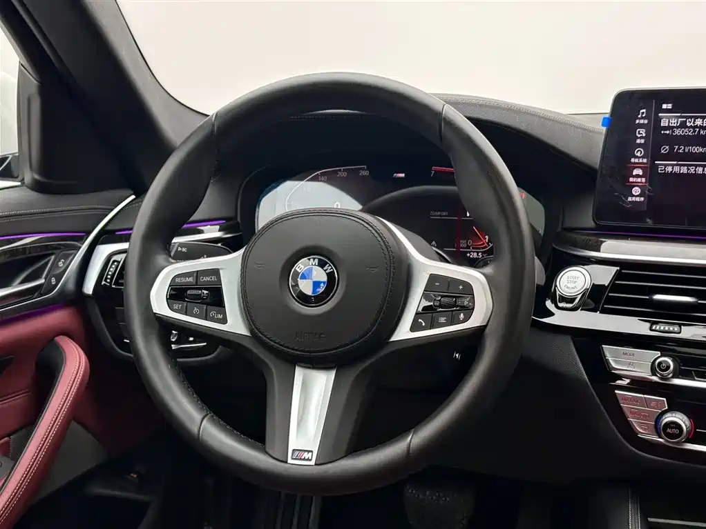 BMW 5 Series 2021 525Li M Sport Package фото 12